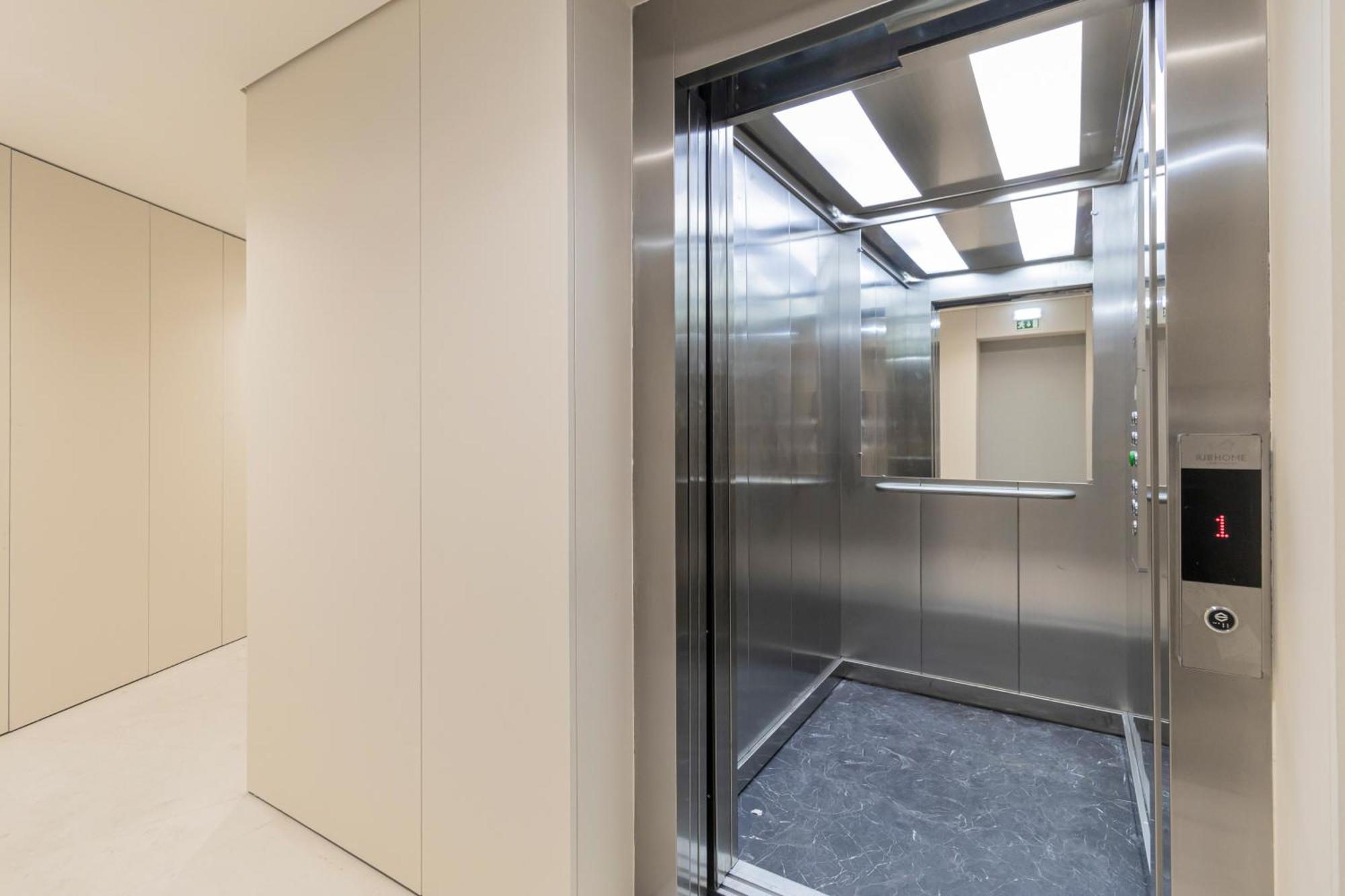 T2 Constituicao Apartment Porto Bagian luar foto